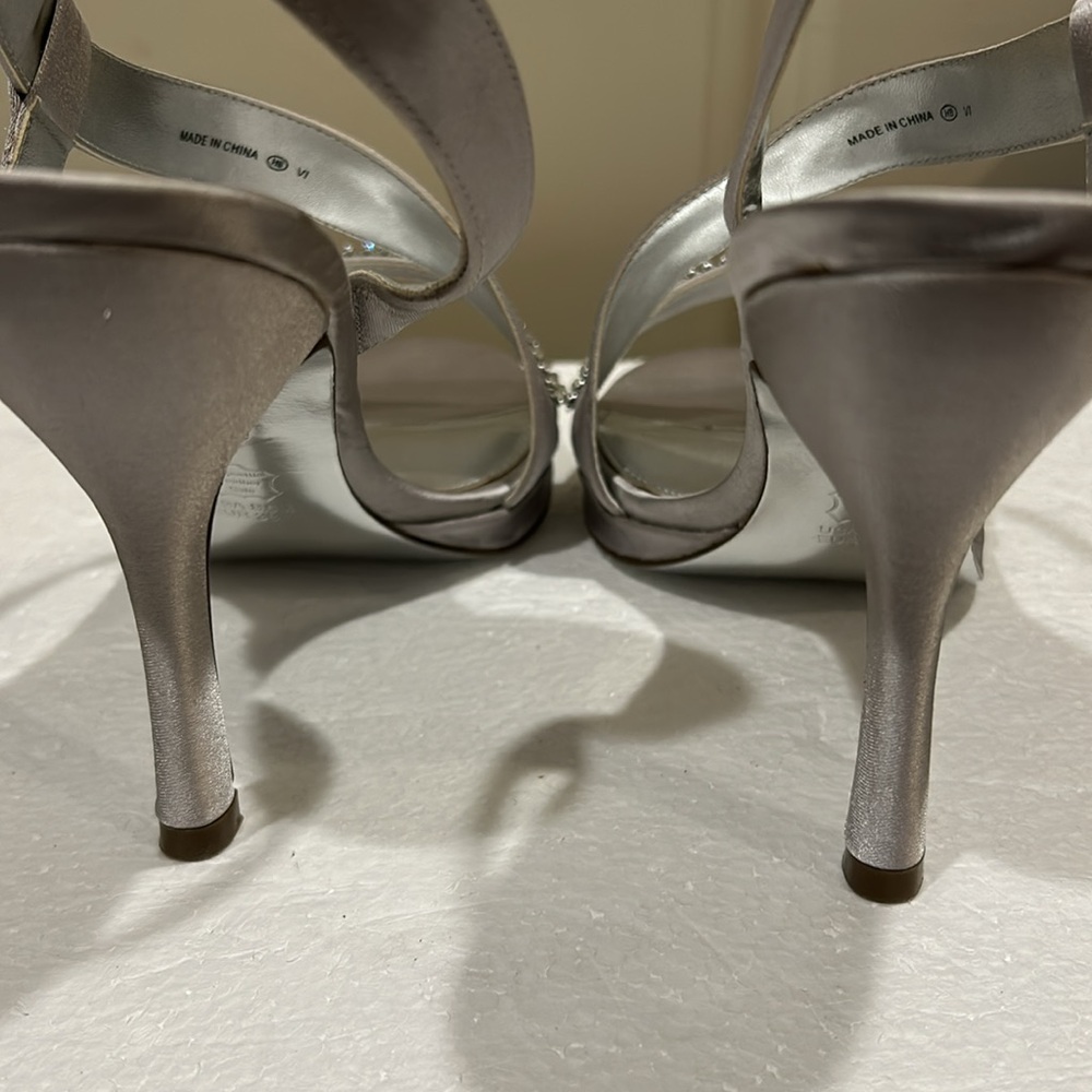 Nina Rhinestone Strappy Heels Pumps open top slingback size 8.5 grey silver - Picture 13 of 15